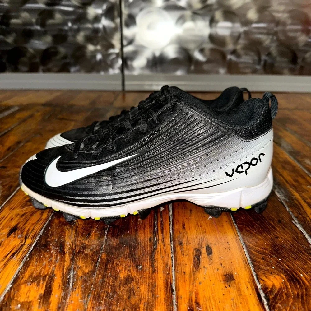 Nike Vapor Keystone 2 Low Cleats Boys Size 4.5‎ Black White Baseball Shoes